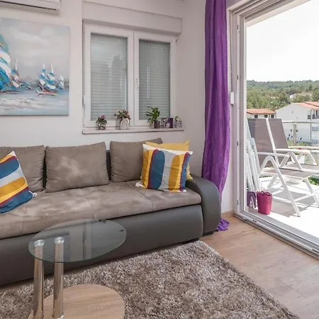 With A Parking Space Podstrana, Split - 17067 Appartement *