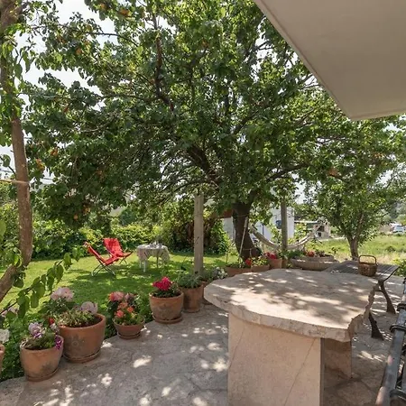 Appartement With A Parking Space Podstrana, Split - 17067 Podstrana