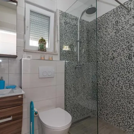 Appartement With A Parking Space Podstrana, Split - 17067